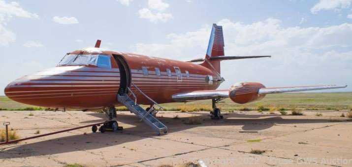 elvis-presleys-private-jet-harley-davidson-and-lincoln-continental-go-up-for-auction_1
